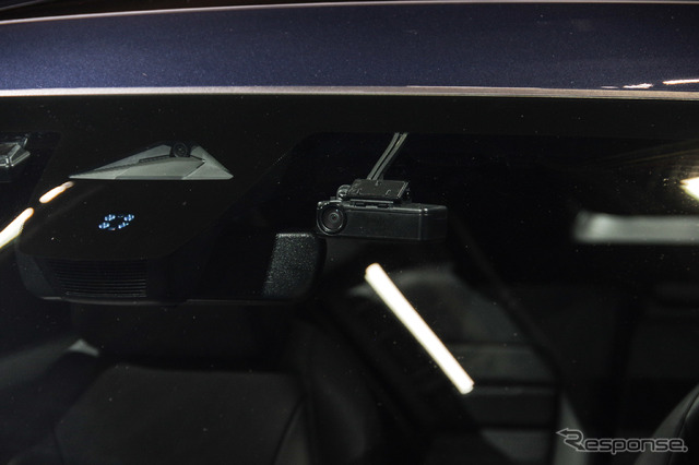 ドライブレコーダー