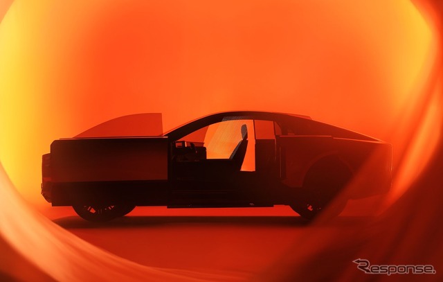 新型センチュリー（2ドアクーペ）