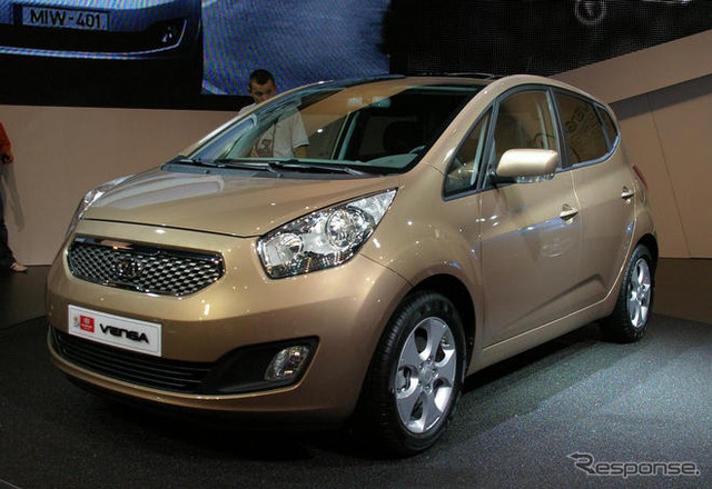 【フランクフルトモーターショー09】キアの小型MPV、ヴェンガがデビュー