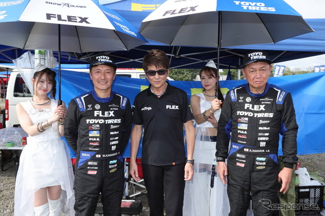 哀川翔が総監督を務めるFLEX SHOW AIKAWA Racing