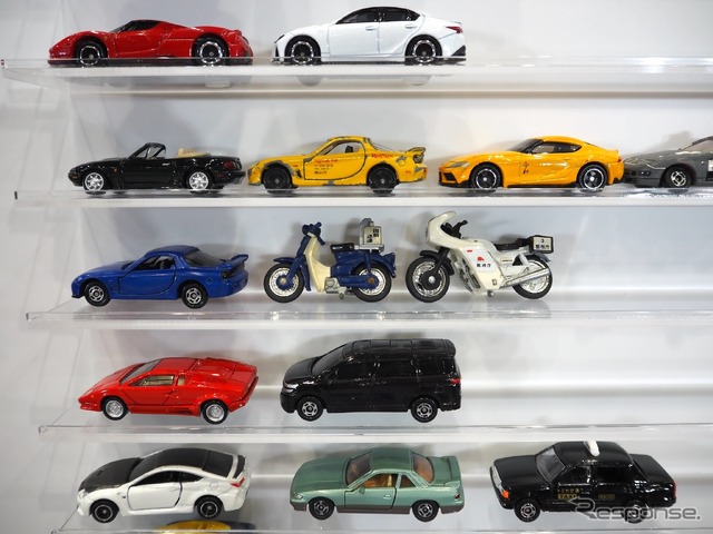 TOMICA OWNERS MEETING：トミカウォール