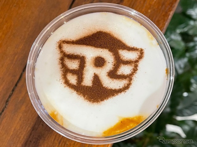 ロイヤルエンフィールドが浅草ORTIGAで「イヤーエンドパーティ2025」を開催