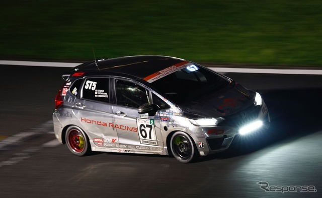 ホンダ従業員チーム「TEAM YAMATO」のフィットRS