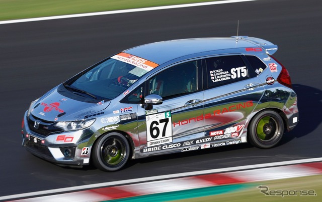 ホンダ従業員チーム「TEAM YAMATO」のフィットRS