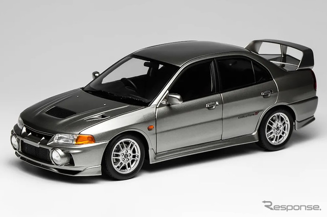 三菱『ランサーエボリューションIV』の18分の1スケールミニカー