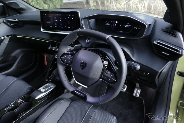 プジョー208 GT HYBRID