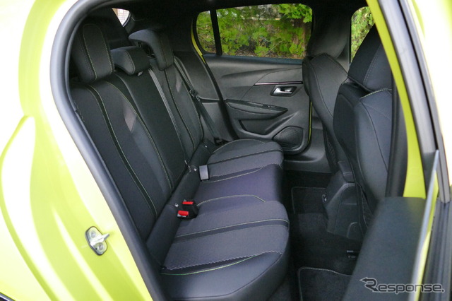 プジョー208 GT HYBRID