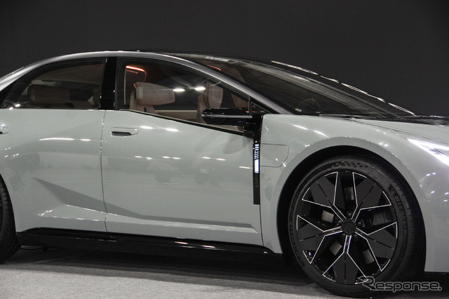 トヨタ カローラコンセプト（ジャパンモビリティショー2025）