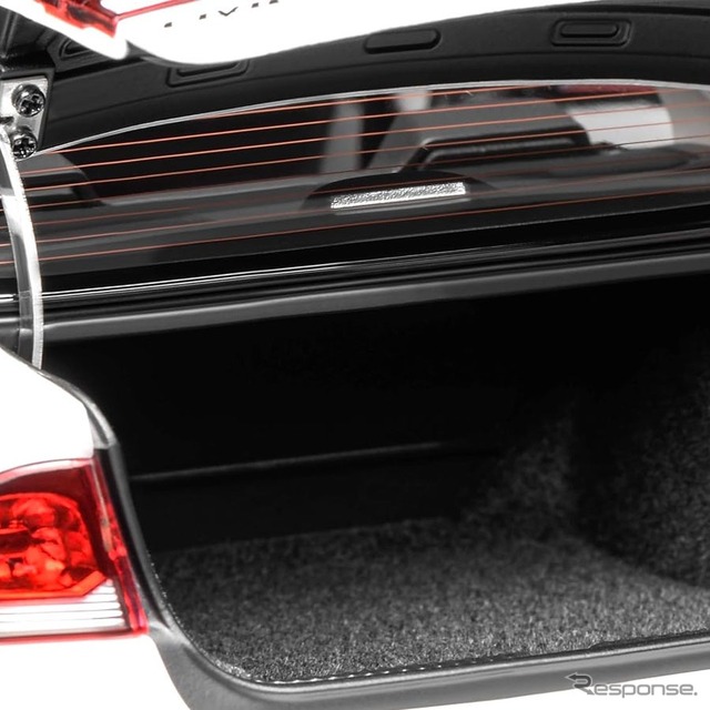 3代目ホンダ『シビック・タイプR』（FD2）2007年後期モデルの1/18スケールミニカー