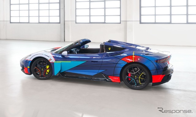 マセラティ MC20チェロ・オペラ・ダルテ