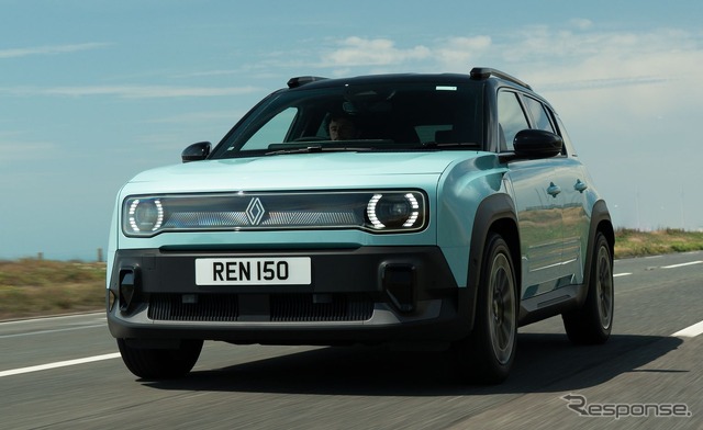 ルノー 4 E-TECH エレクトリック（参考）