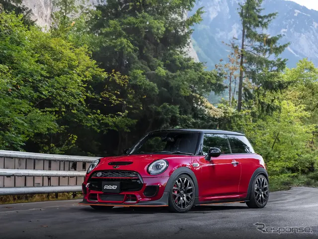 ミニクーパー JCW x VMF S-01