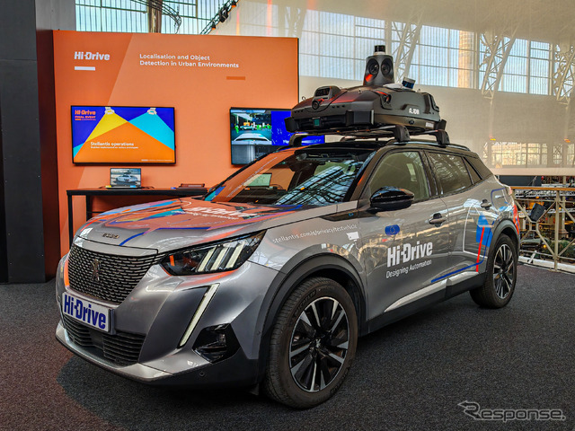 プジョーe-2008の自動運転テスト車両