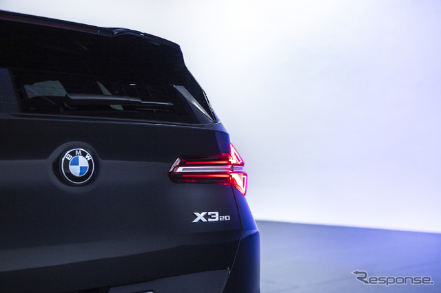 BMW X3 20ピュアデザイン（南アフリカ仕様）