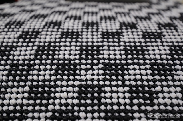 グランフラクシー（ブリリアントグレー）