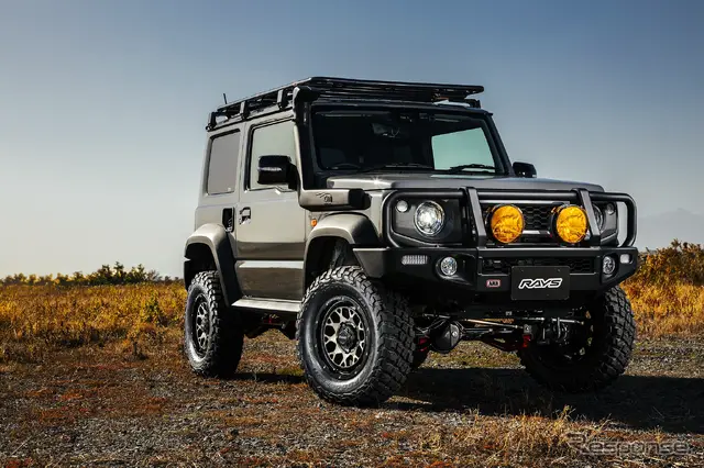 RAYS TEAM DAYTONA M9+（ブラック/ディスククリアスモーク）× SUZUKI ジムニーシエラ