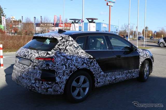 アウディ Q4 e-tron 改良新型のプロトタイプ