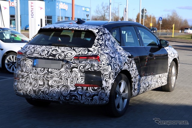 アウディ Q4 e-tron 改良新型のプロトタイプ