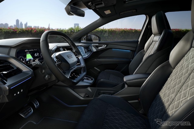 アウディ Q4 e-tron 現行