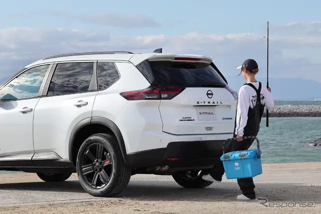 日産エクストレイル”ROCK CREEK“の魅力を人気インフルエンサー・あずあずが語る！