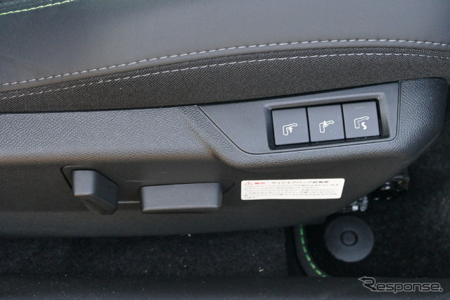 プジョー 2008 GT Hybrid