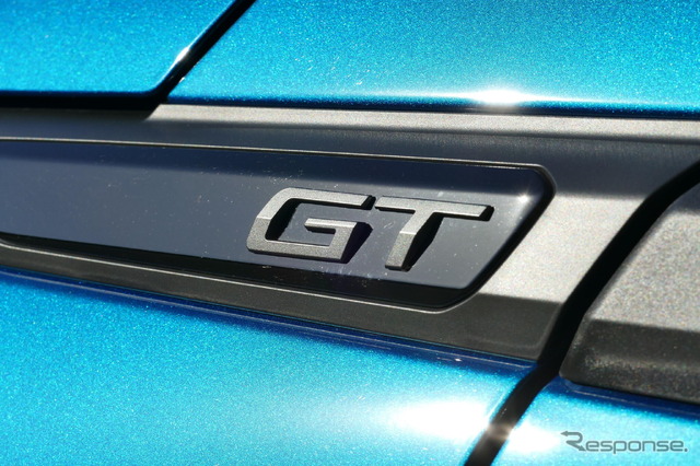 プジョー 2008 GT Hybrid