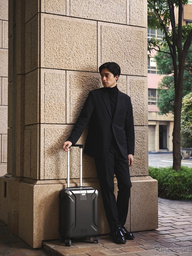 SHOEI のキャリーケース X-CORE