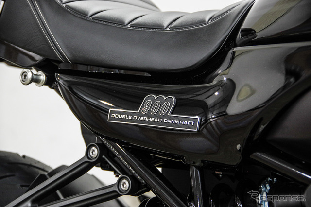 カワサキ Z900RS ブラックボールエディション