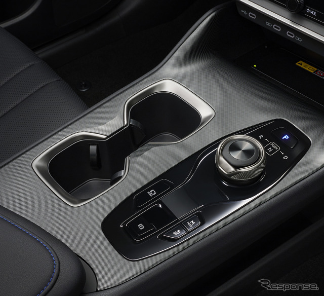 レクサス RZ550e F SPORT