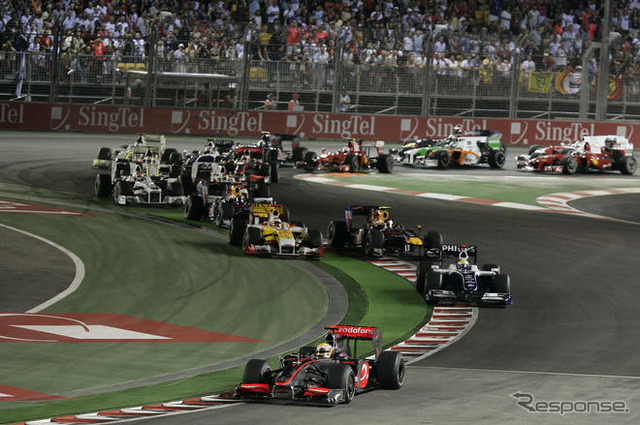 ハミルトン、モンツァの悪夢を払拭する快勝…シンガポールGP