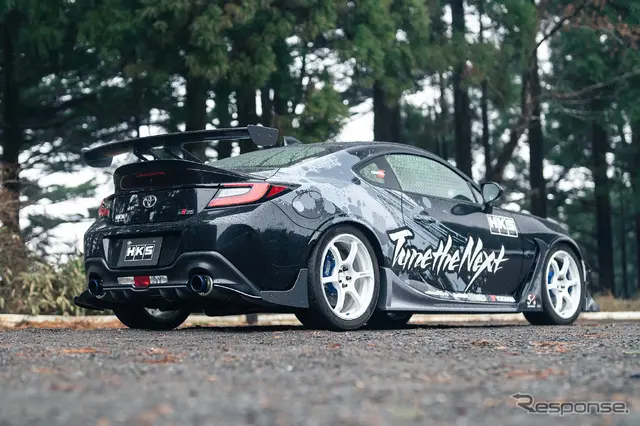 トヨタ GR86【HKS】