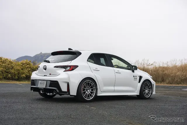 BLITZ…GRカローラ