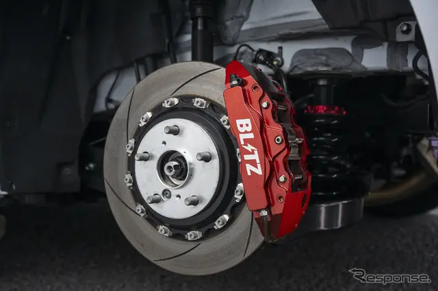 BLITZ…GRカローラ