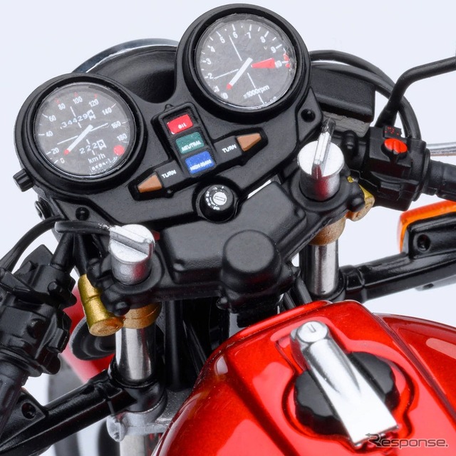 漫画『バリバリ伝説』の主人公、巨摩郡の愛車ホンダ『CB750F』を1/12スケールでモデル化