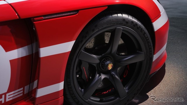 ポルシェのプログラムでフルレストアされた2005年製 カレラGT