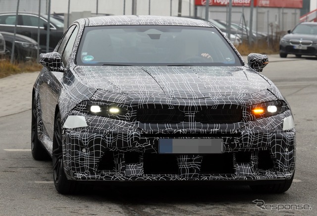 BMW M5 改良新型のプロトタイプ