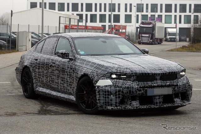 BMW M5 改良新型のプロトタイプ