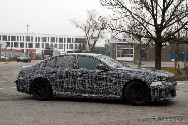 BMW M5 改良新型のプロトタイプ