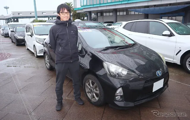 トヨタ・アクア（オーナー／長住康二さん）by ウェイブ トゥ ポート…まいど大阪 秋の車音祭2025