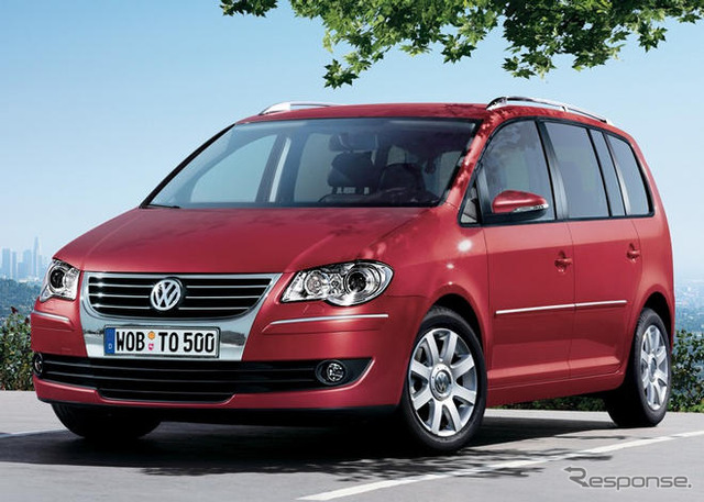 VW ゴルフトゥーラン 一部改良…7速DSG採用で燃費改善