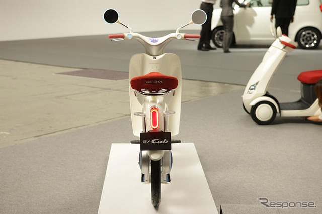 【東京モーターショー09】ホンダのEV-Cub はもうちょっと未来