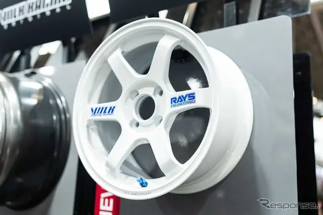 RAYSブース…東京オートサロン2026