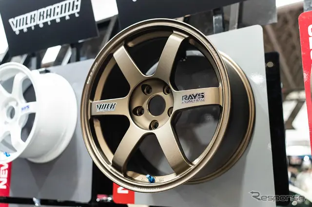 RAYSブース…東京オートサロン2026