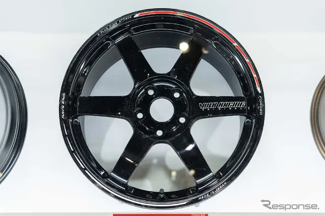 RAYSブース…東京オートサロン2026