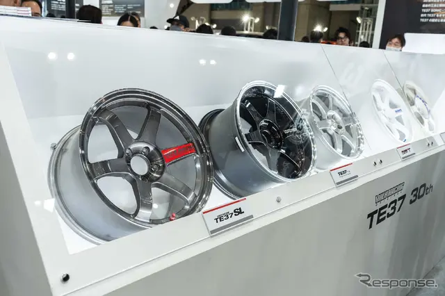 RAYSブース…東京オートサロン2026