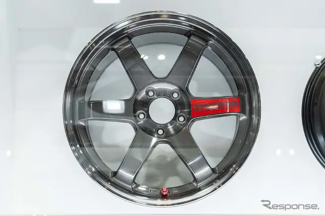 RAYSブース…東京オートサロン2026