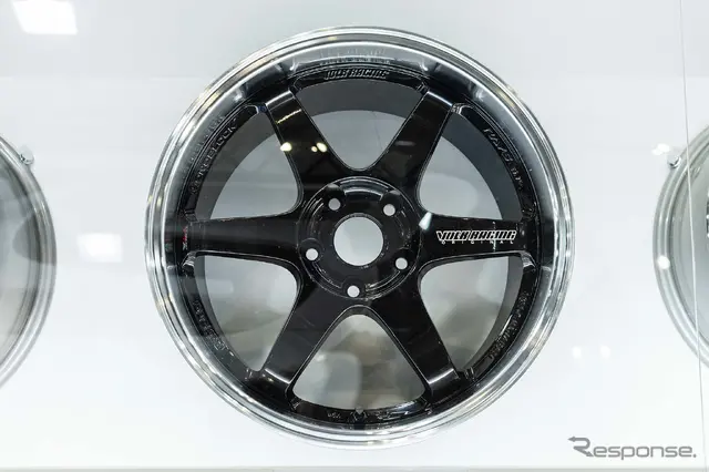 RAYSブース…東京オートサロン2026