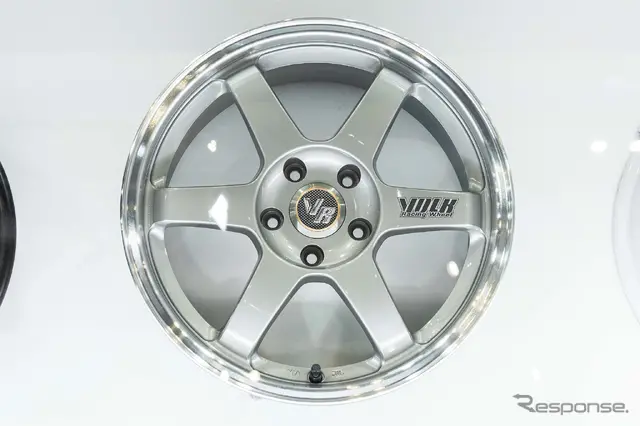 RAYSブース…東京オートサロン2026