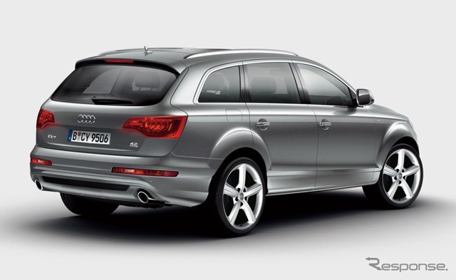 アウディQ7