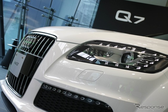 アウディQ7